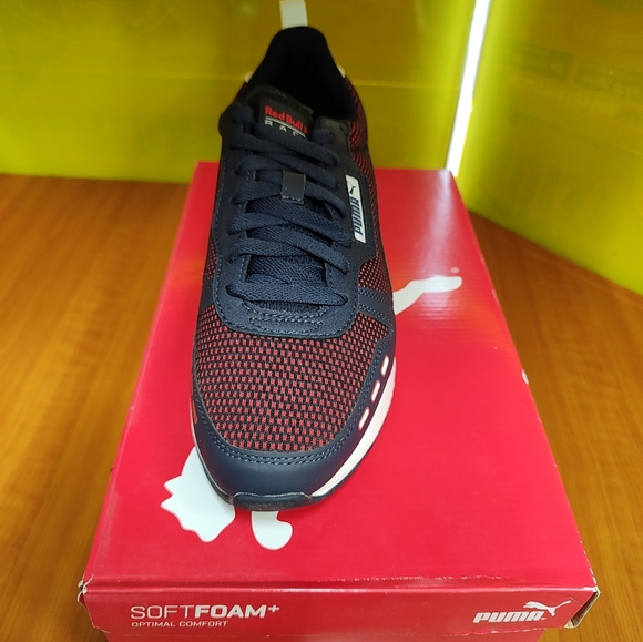 Puma Red bull RBR R78 - Picture 2 of 3